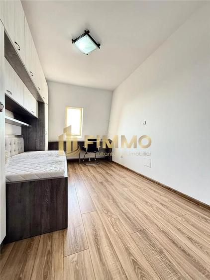 Apartament cu 3 camere decomandat în Poieni-Suceava