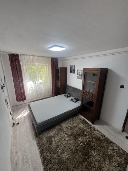 Garsonieră decomandată în Central
