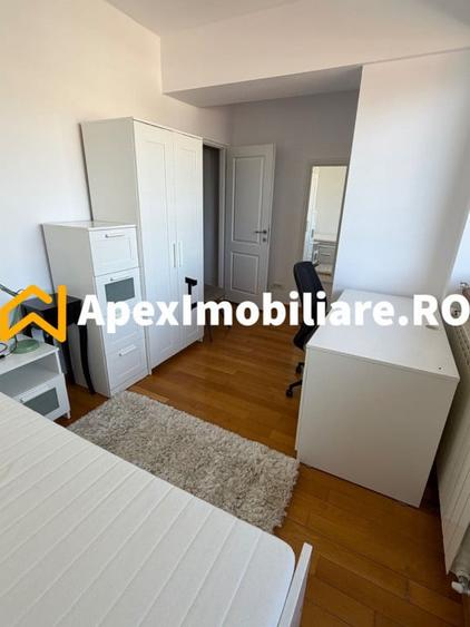 Apartament cu 4 camere decomandat în Herăstrău