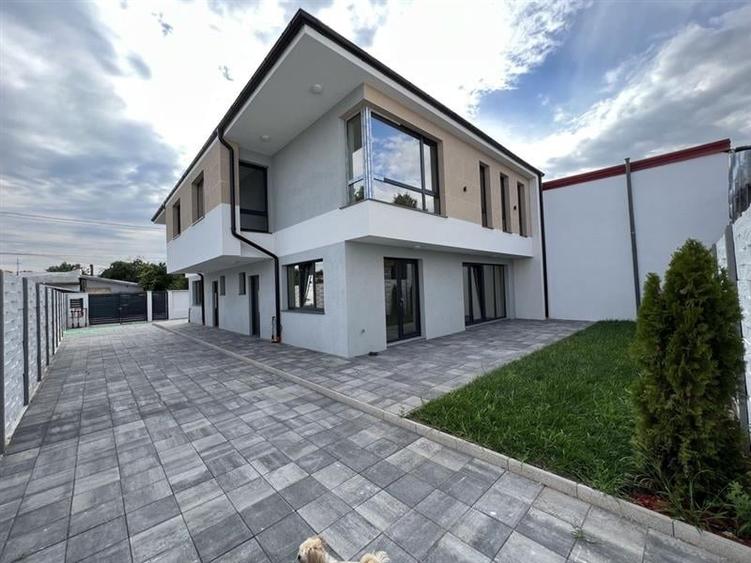 Casă individuală cu 4 camere cu Canalizare în Străulești