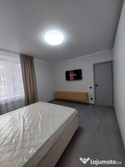 Garsonieră în Titan