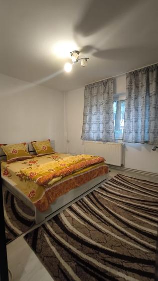 zona Girocului, centrala proprie, parter inalt, mobilat, utilat - 2