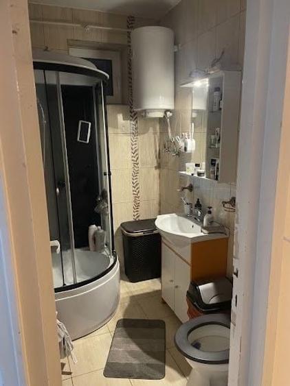 Apartament cu 2 camere semidecomandat în Podgoria