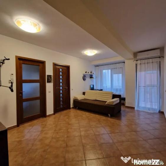 Apartament cu 2 camere semidecomandat în Florești