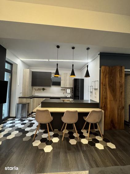 Apartament cu 2 camere, mobilat în Florilor