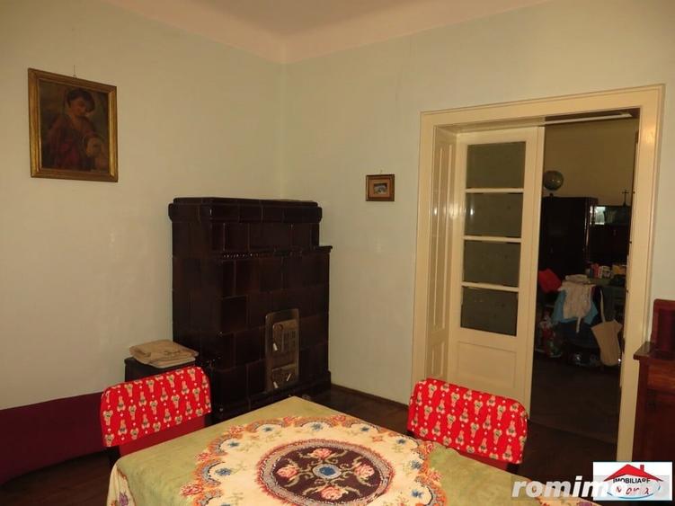 Casă cu 4 camere cu Teren 43000 Mp în Livada