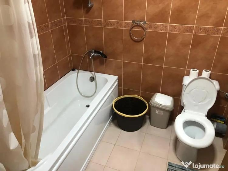 Garsonieră decomandată în Borhanci