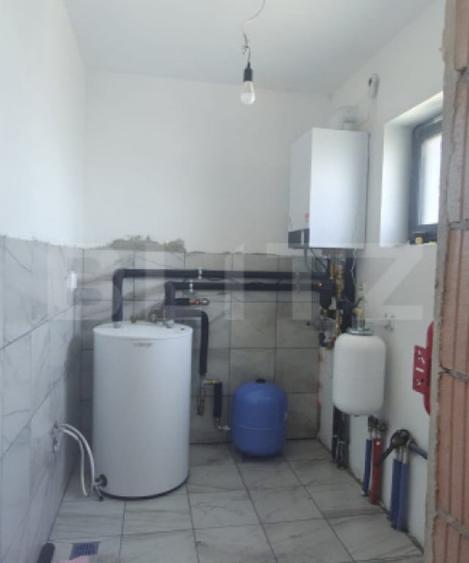 Casă cu 5 camere cu Teren 1000 Mp în Unirea