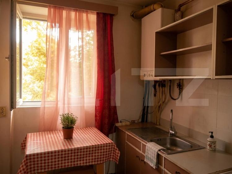 Apartament cu 2 camere semidecomandat, mobilat în Solidarității