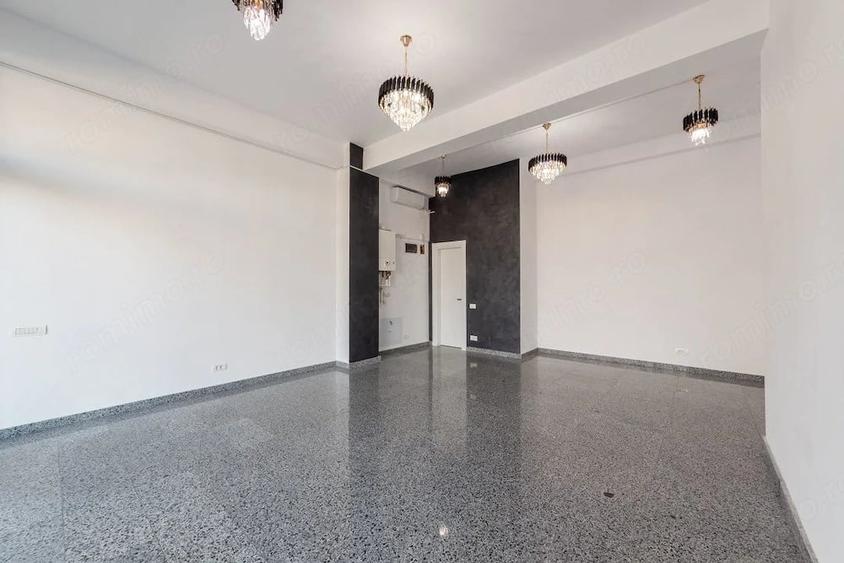 Spațiu comercial, de 34.2 mp, în Frații Golești