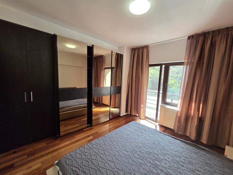 Apartament cu 2 camere semidecomandat în Văcăresti