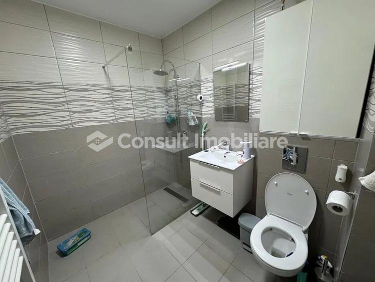 Apartament cu 2 camere semidecomandat, mobilat în Mărăști