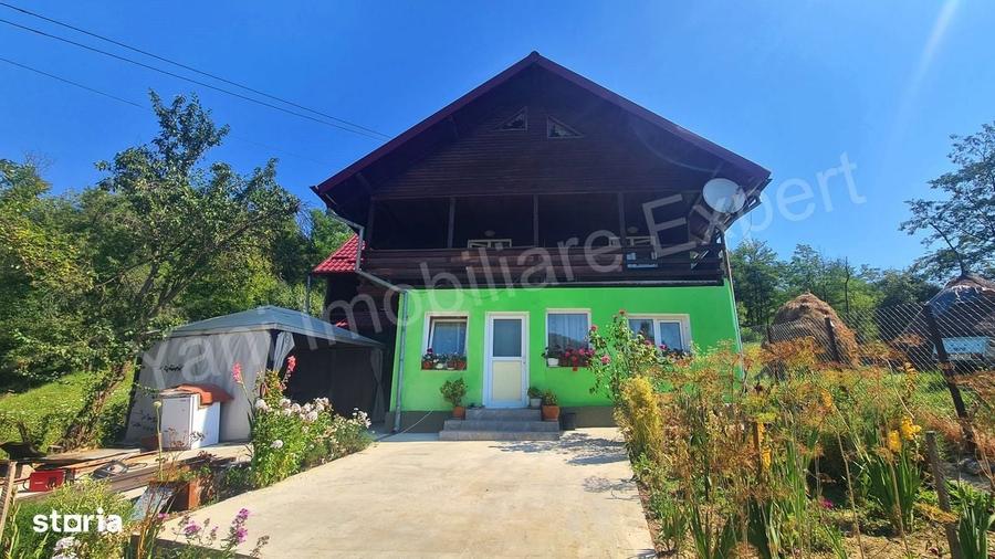 Casă cu 4 camere în Vernești