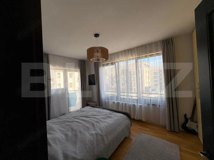 Apartament cu 3 camere semidecomandat în Bună Ziua