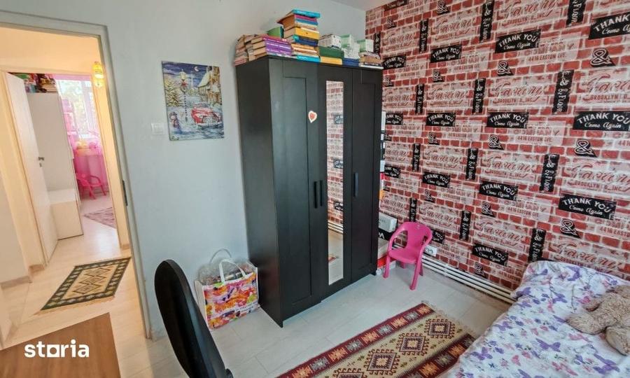 Apartament cu 3 camere decomandat în Țiglina 2