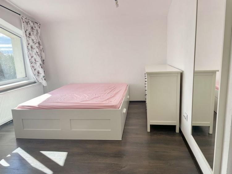 Casă cu 4 camere cu Teren 750 Mp în Central