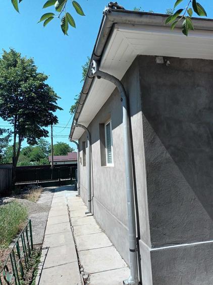 Casă cu 4 camere în Ciorani