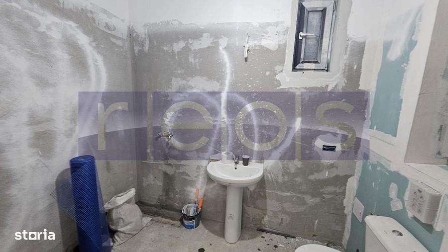 Vila D+2+M | 4 parcari private | 3 apartamente cu intrari separate - 4