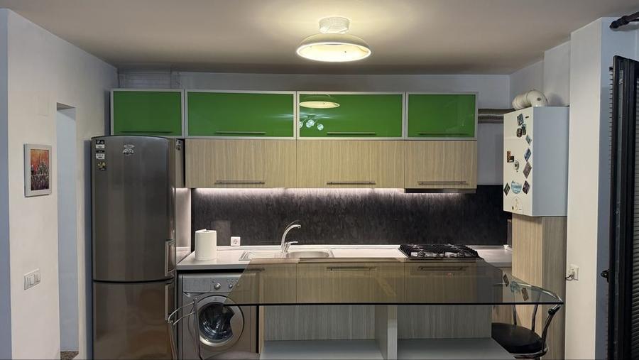 Apartament cu 2 camere semidecomandat în Mihai Bravu