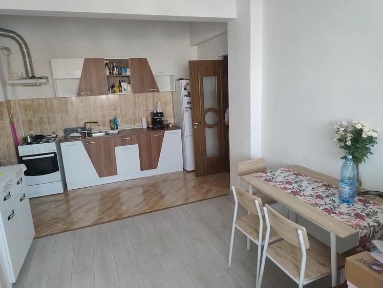 Inchiriez apartament 2 camere - 4