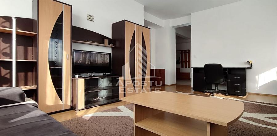 Apartament cu 2 camere semidecomandat, mobilat în UTA