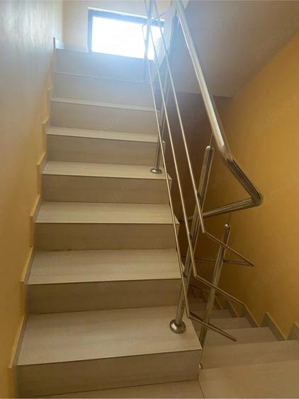 Casă cu Teren 636 Mp în Păun