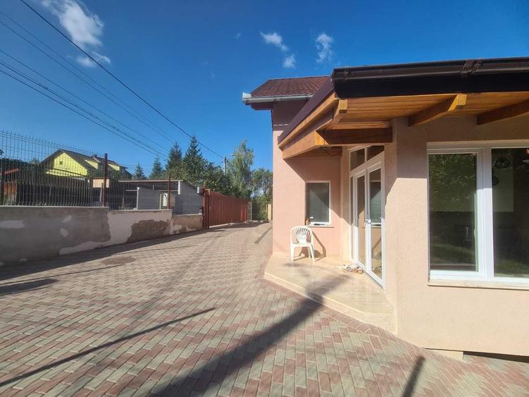 Casă cu 4 camere cu Teren 45 Mp în Central