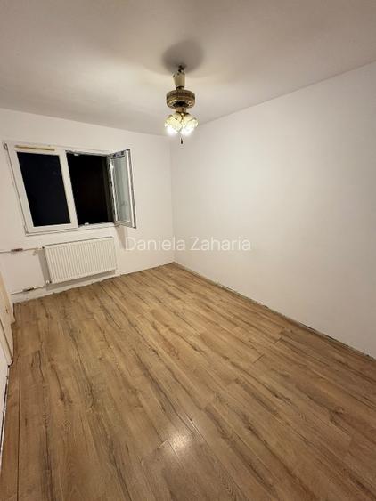 Vând garsonieră Pantelimon