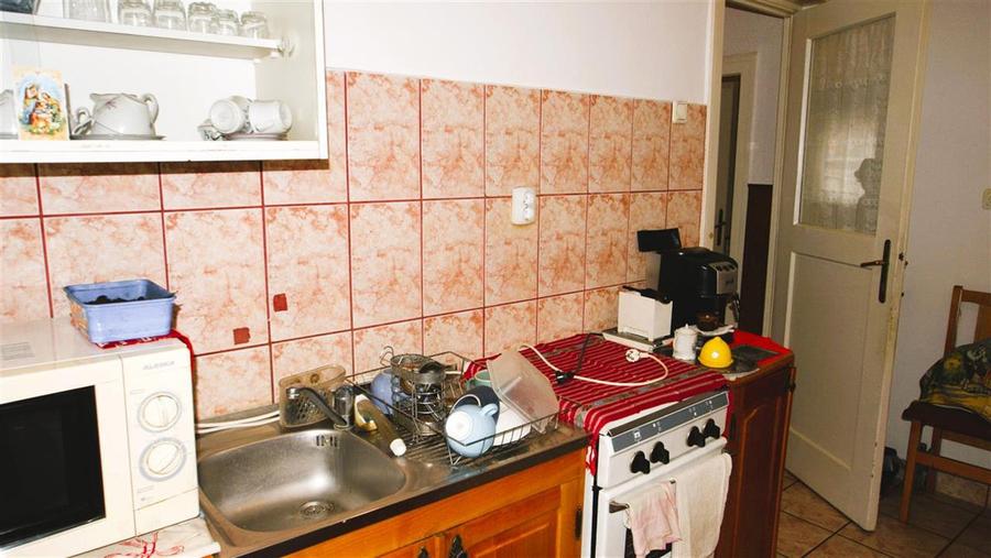 Duplex cu 3 camere cu Canalizare în Crișcior