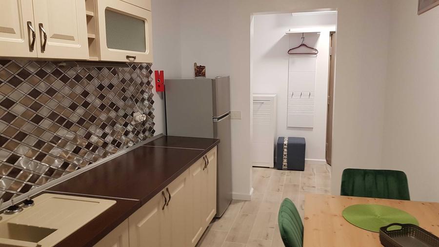 Apartament cu 2 camere decomandat în Exterior Vest