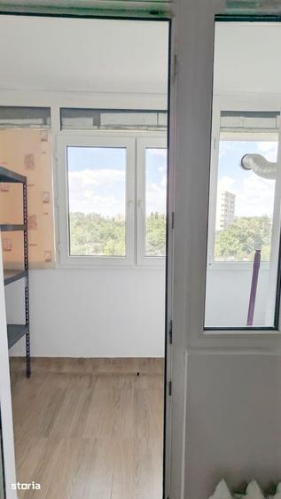 Apartament cu 2 camere decomandat în Titan