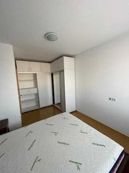 Apartament cu 2 camere decomandat, mobilat în Dumbrăvița