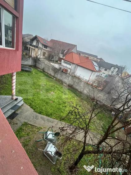 Casă cu 7 camere cu Teren 460 Mp în Olimpia-Stadion