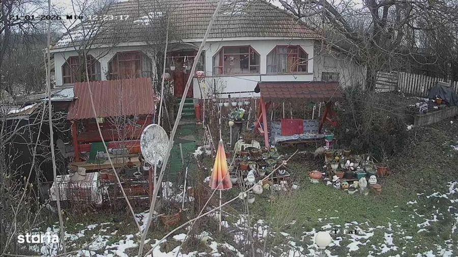 Casă cu 3 camere cu Teren 60 Mp în Perieți