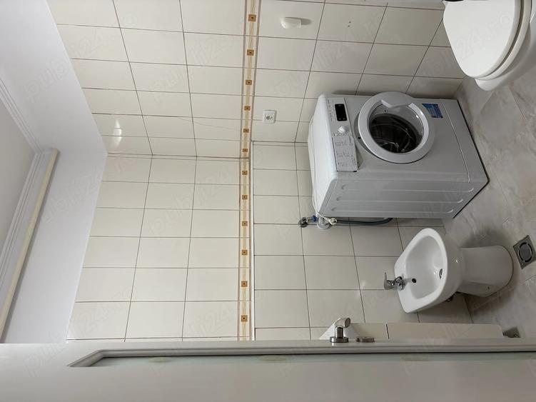 Garsonieră decomandată în Central