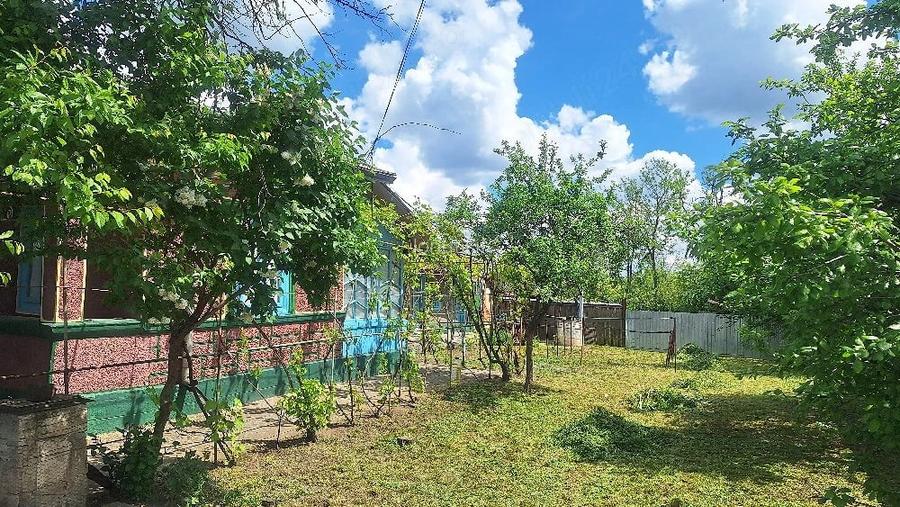 Casă cu Teren 815 Mp în Gârbovi