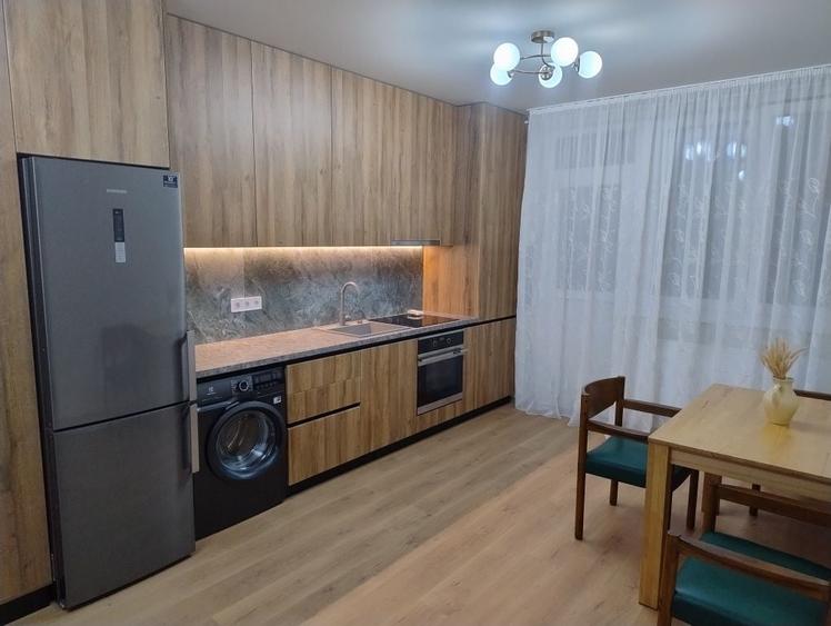 Apartament cu 2 camere decomandat în Archia