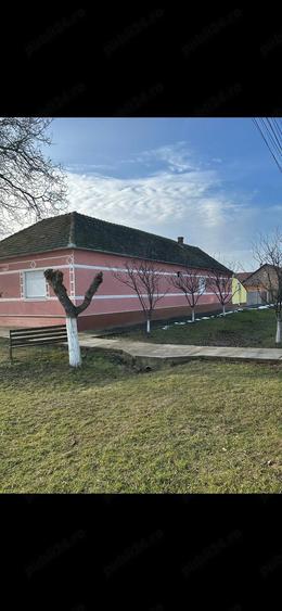 Casă cu Teren 2880 Mp în Central