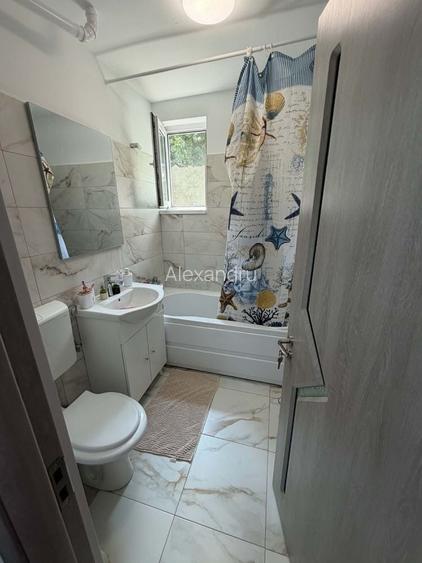 Vand apartament 2 Camere in Caracal ,cartier gara