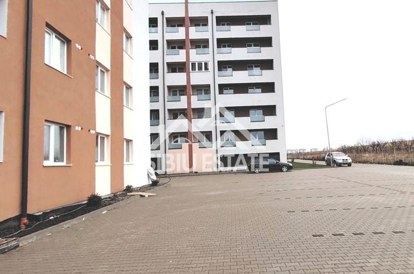 Apartament cu 3 camere decomandat în Sud-Vest