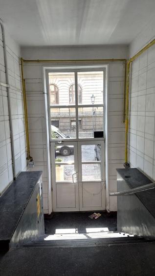 Garsonieră semidecomandată în Universitate