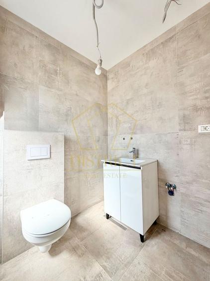 Duplex cu 5 camere cu Canalizare în Ghiroda