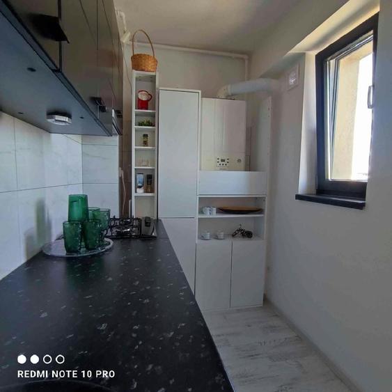 Apartament cu 2 camere decomandat, mobilat în Berceni