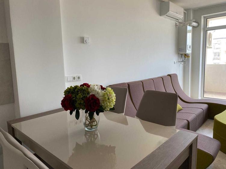 Apartament cu 2 camere decomandat în Central