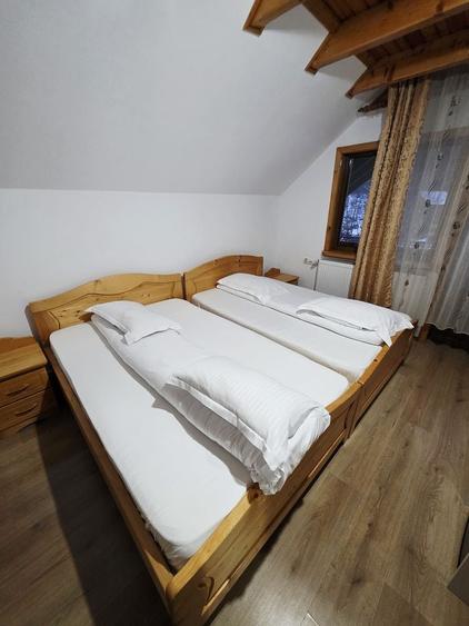 Casă cu 4 camere în Rucăr
