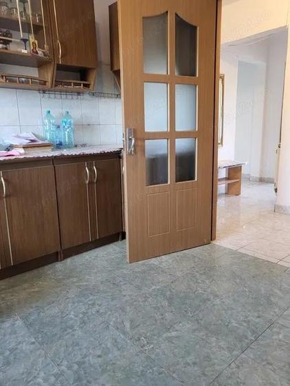 Apartament cu 3 camere decomandat în Dorohoi