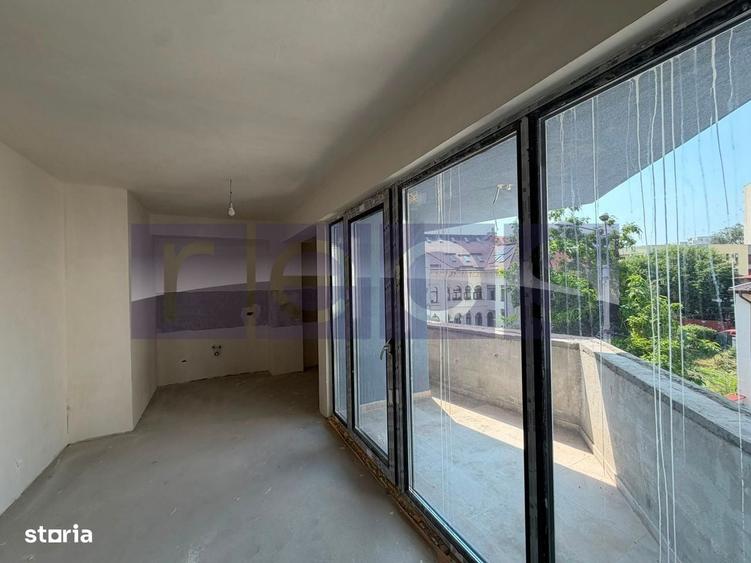 Apartament cu 3 camere în Lizeanu