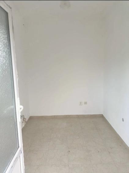 Spațiu comercial, de 60 mp, în Central