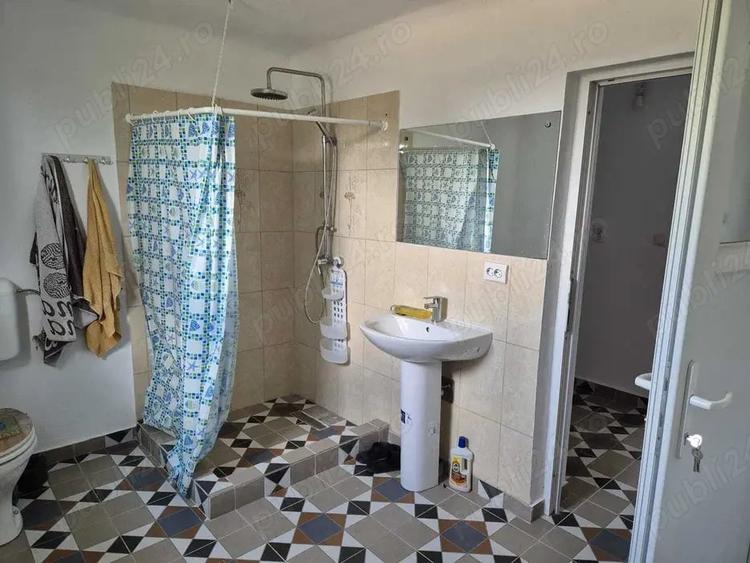 Casă cu 4 camere în Valea Dragului