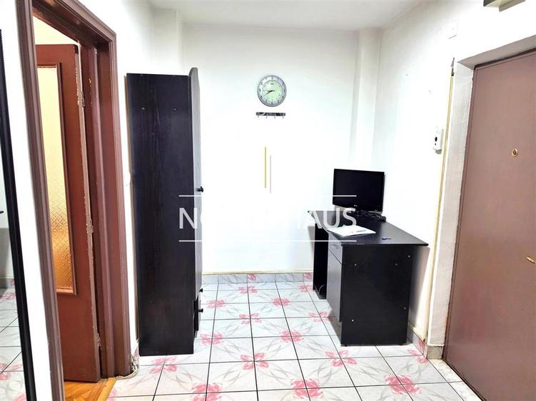 Apartament 2 camere, etajul 1, zona Scoala 8 - 5